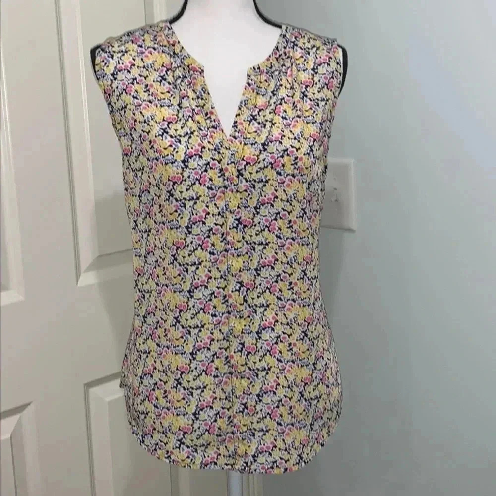 Women's Dalia Sleeveless Floral Print Blouse sizeM